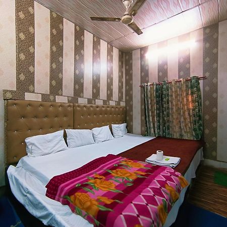 Hotel India Inn Walking Distance From Taj Mahal-- Rooftop Taj Mahal View Agra  Esterno foto