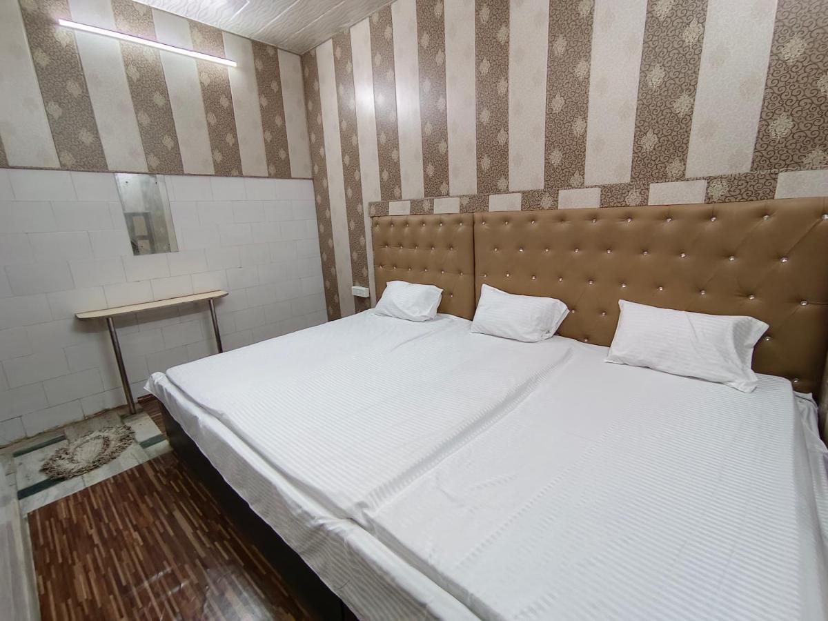 Hotel India Inn Walking Distance From Taj Mahal-- Rooftop Taj Mahal View Agra  Esterno foto