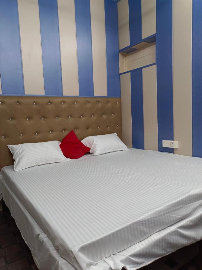Hotel India Inn Walking Distance From Taj Mahal-- Rooftop Taj Mahal View Agra  Esterno foto