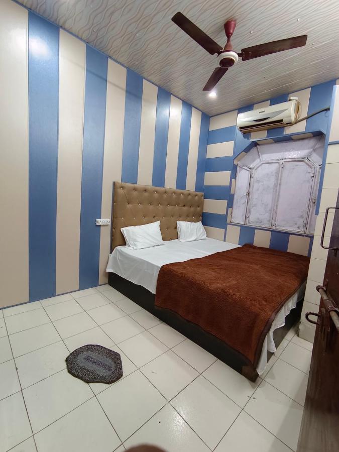Hotel India Inn Walking Distance From Taj Mahal-- Rooftop Taj Mahal View Agra  Esterno foto