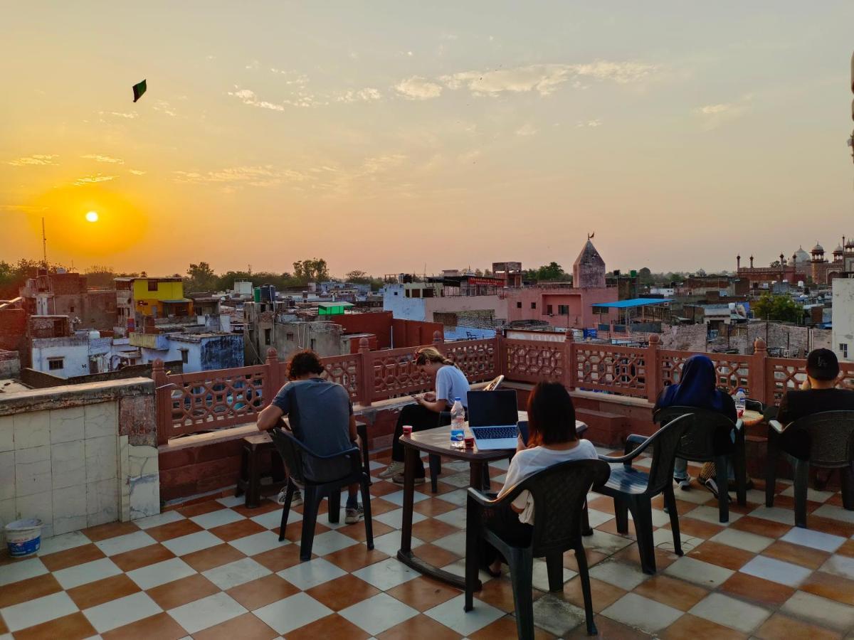 Hotel India Inn Walking Distance From Taj Mahal-- Rooftop Taj Mahal View Agra  Esterno foto