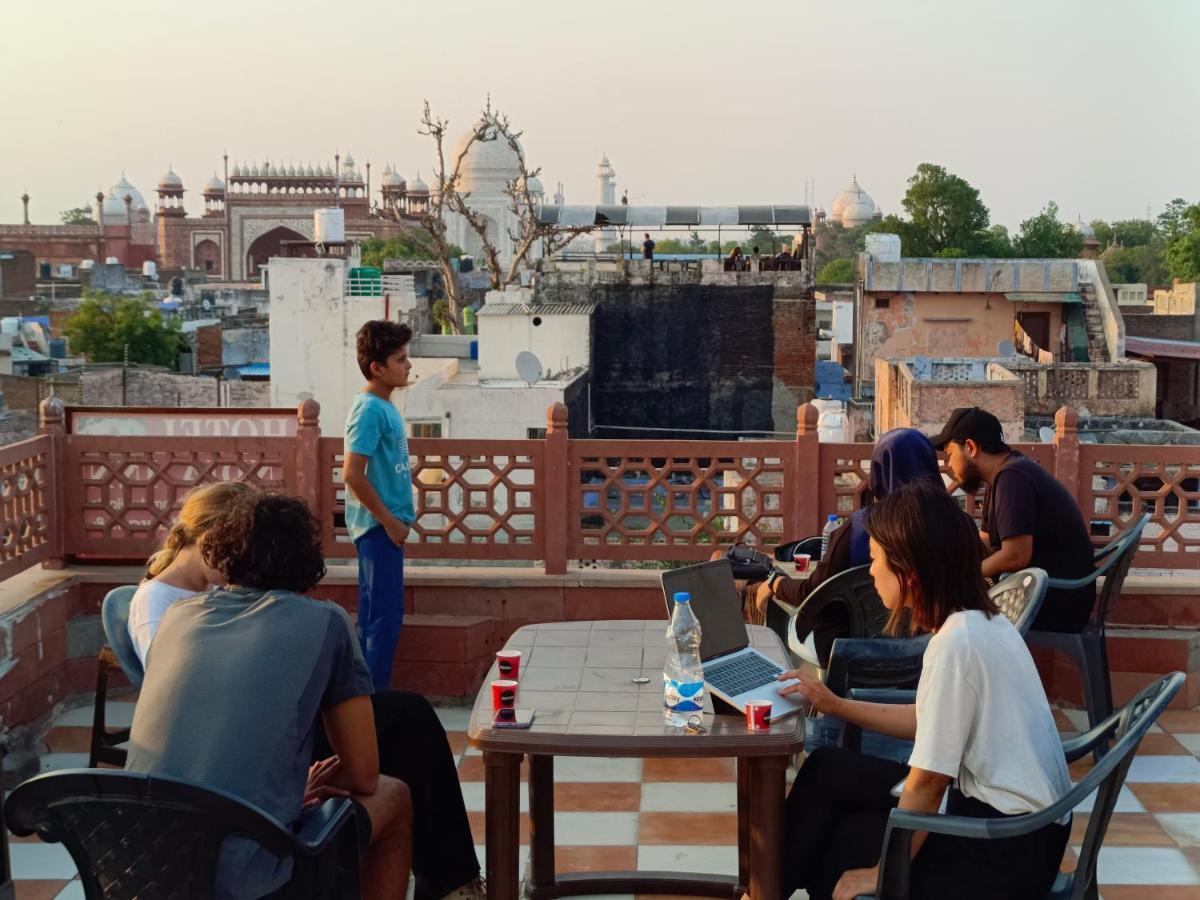 Hotel India Inn Walking Distance From Taj Mahal-- Rooftop Taj Mahal View Agra  Esterno foto