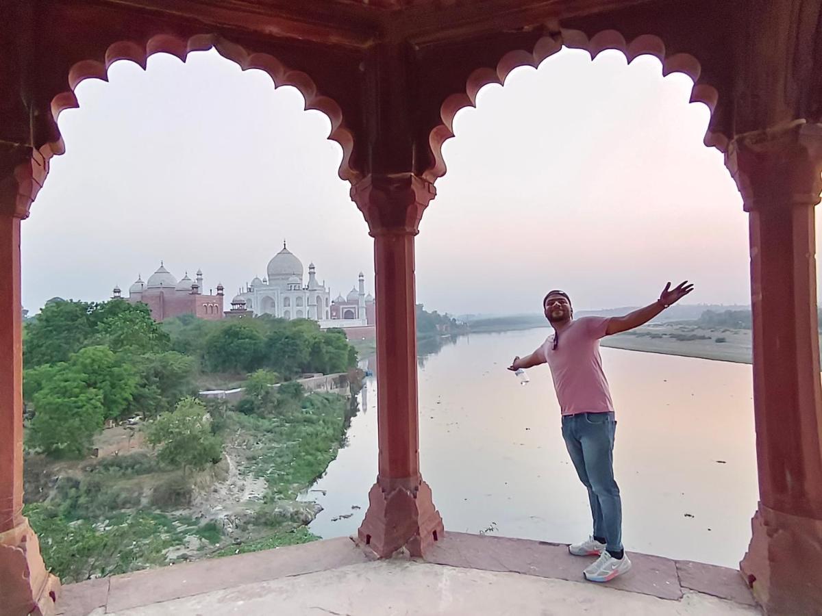 Hotel India Inn Walking Distance From Taj Mahal-- Rooftop Taj Mahal View Agra  Esterno foto