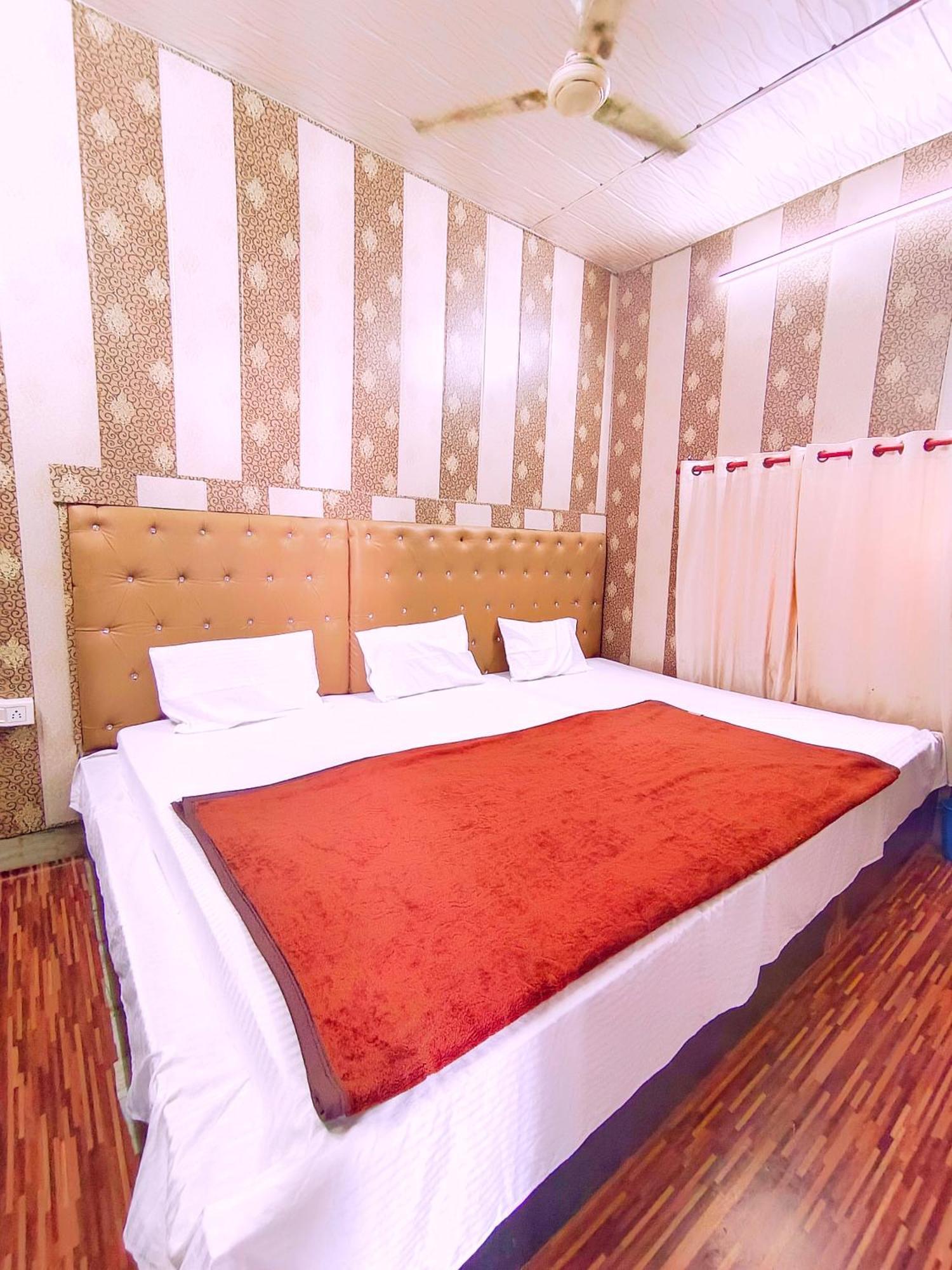 Hotel India Inn Walking Distance From Taj Mahal-- Rooftop Taj Mahal View Agra  Esterno foto