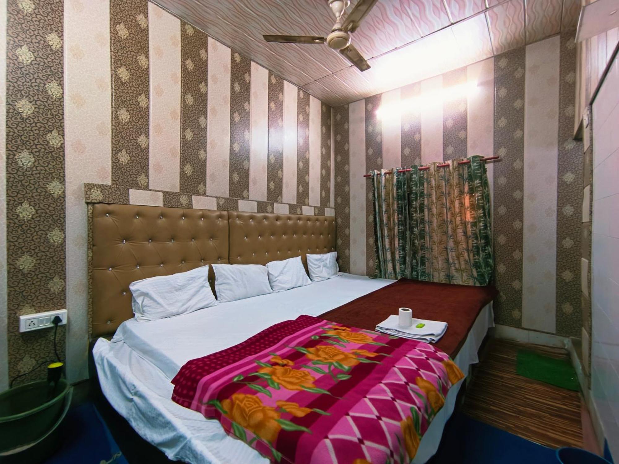 Hotel India Inn Walking Distance From Taj Mahal-- Rooftop Taj Mahal View Agra  Esterno foto
