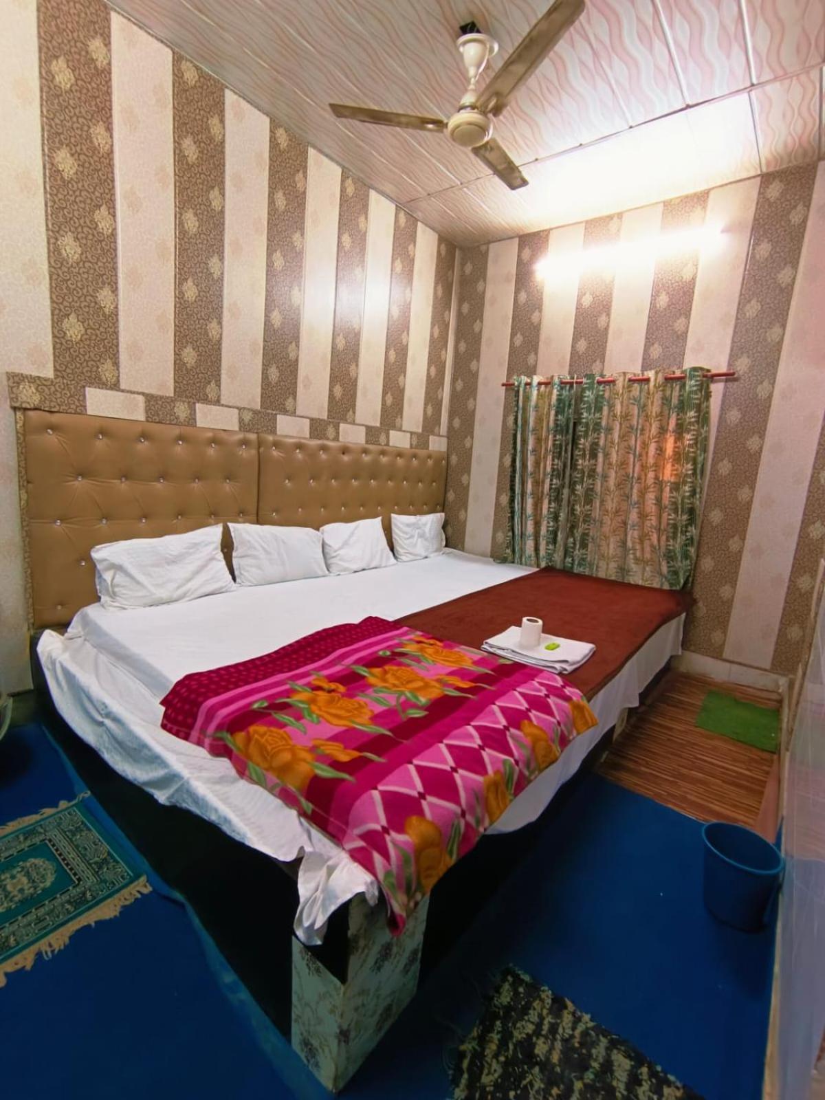 Hotel India Inn Walking Distance From Taj Mahal-- Rooftop Taj Mahal View Agra  Esterno foto